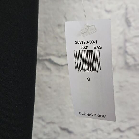 Old Navy NWT High-Waisted PowerPress Crop Leggings Black Workout Yoga Pant Small - Picture 4 of 9